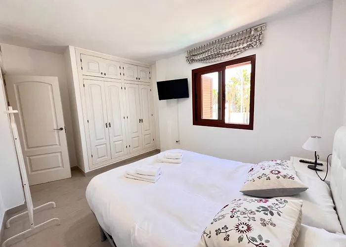 Pushe Village Playa Granada Beach & Golf 1 Motril