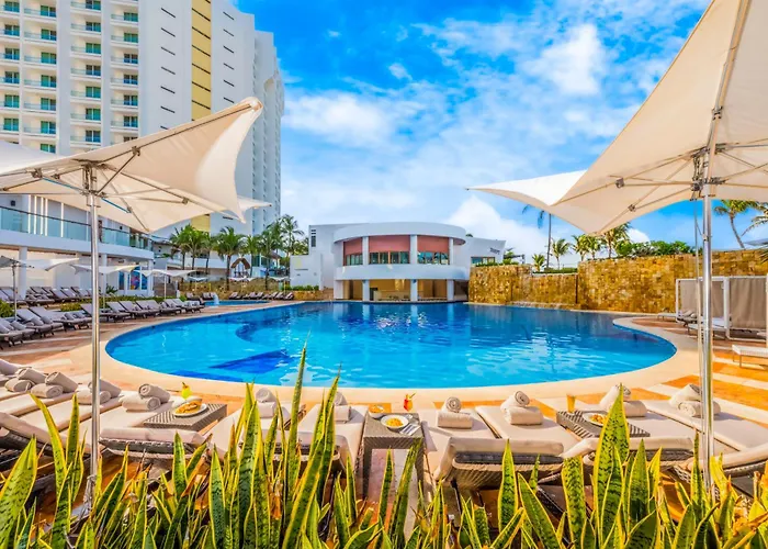 Altitude At Krystal Grand Cancún