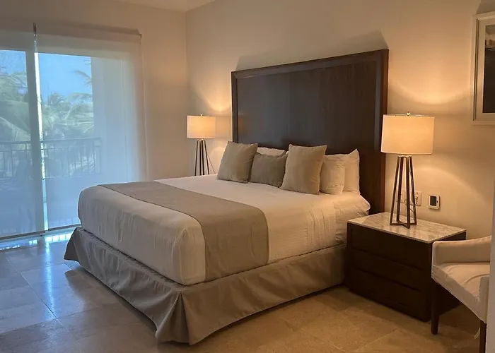 2 Bed 2 Bath, Plus One Den At Playa Royale Condo 3508, Free Wifi Nuevo Vallarta
