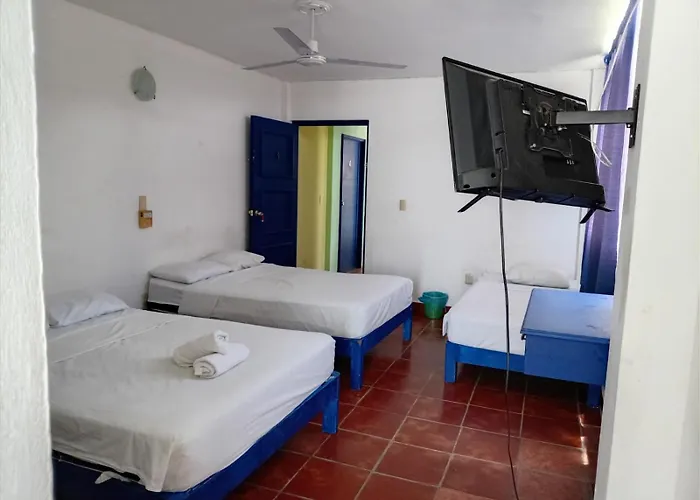 Mayflower Hotel & Hostal Puerto Escondido 