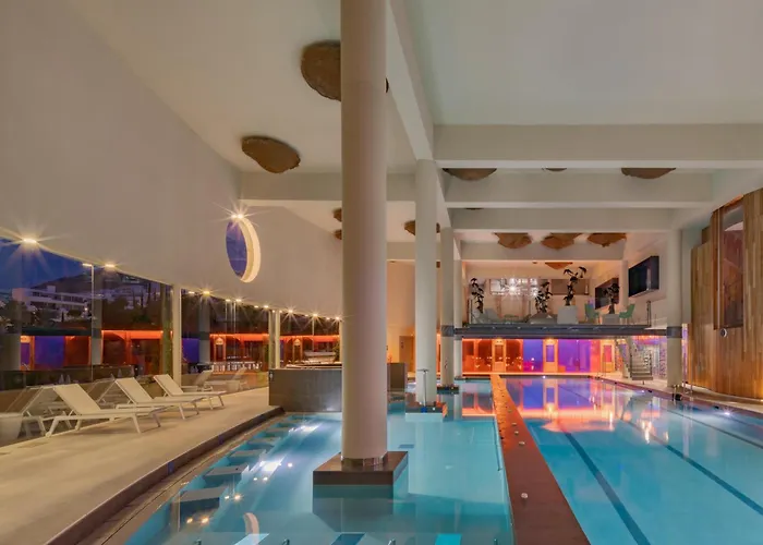Higuerón Hotel Curio Collection by Hilton Fuengirola