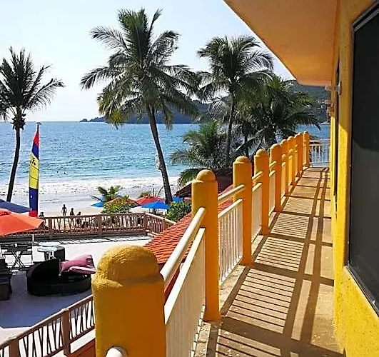 Hotel Pie de Playa la Ropa Zihuatanejo