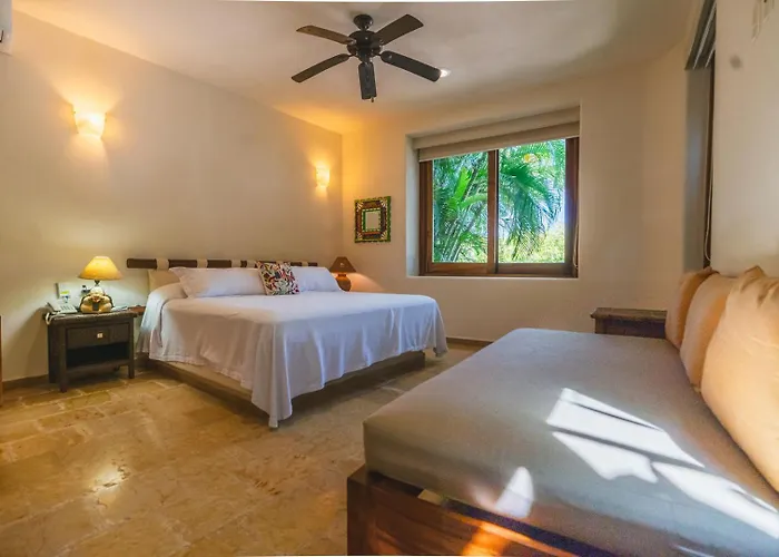 Escondite condominios Zihuatanejo