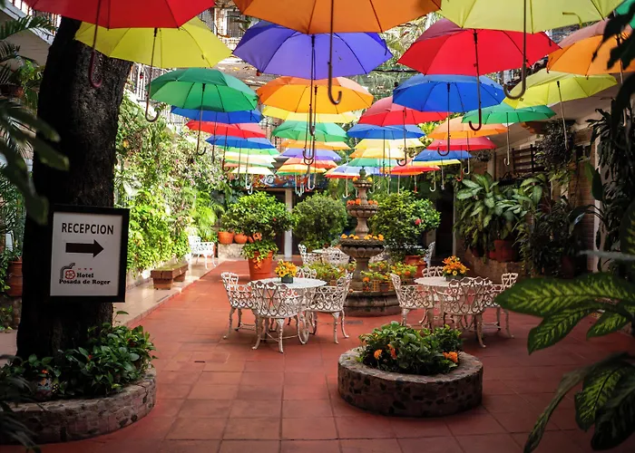 Hotel Posada De Roger - Near Los Muertos Beach Puerto Vallarta