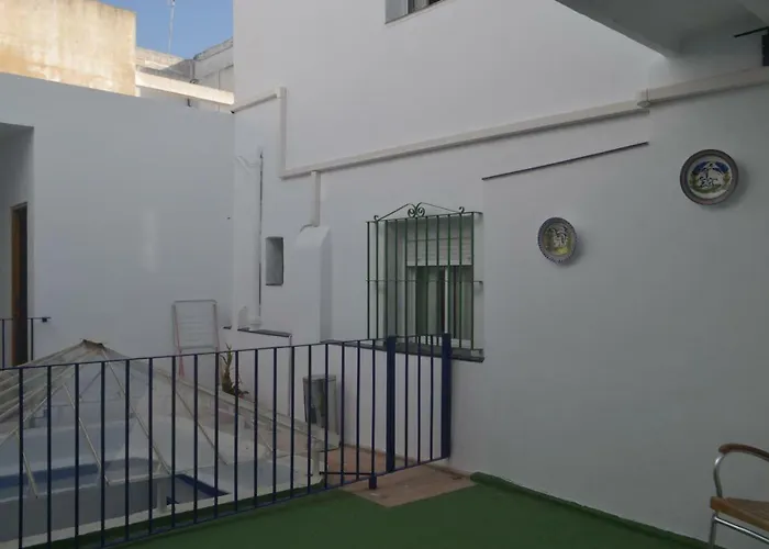 De Cadiz Cadi Hostel