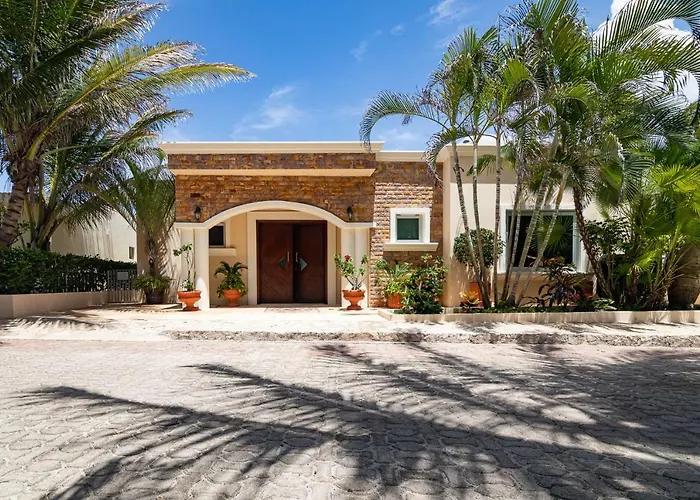 Casa Joya del Mar - Oceanfront villa for 10 - Playa Paradise Properties Playa del Carmen