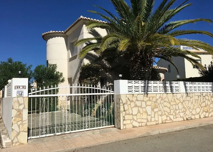 Villa Frente al Mar - Velazquez Oliva