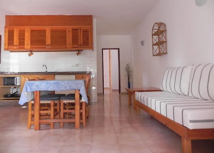 Viviendas Turísticas Vacacionales Allida Playa de Migjorn